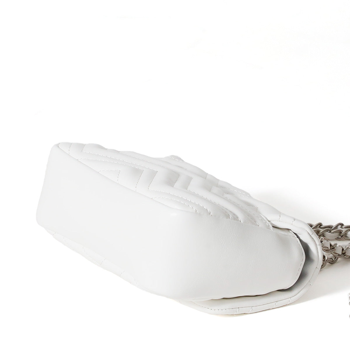 イブラヒム/フレン・E・ルスタリオ チェーンハンドバッグ:ホワイト