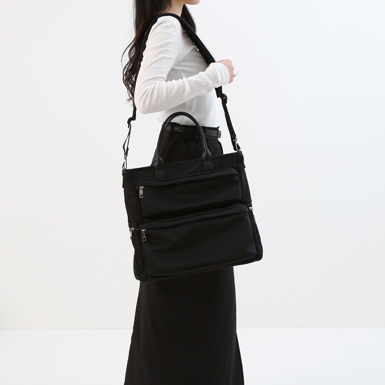 リゼ・ヘルエスタ ワイドポケットヘルメットバッグ