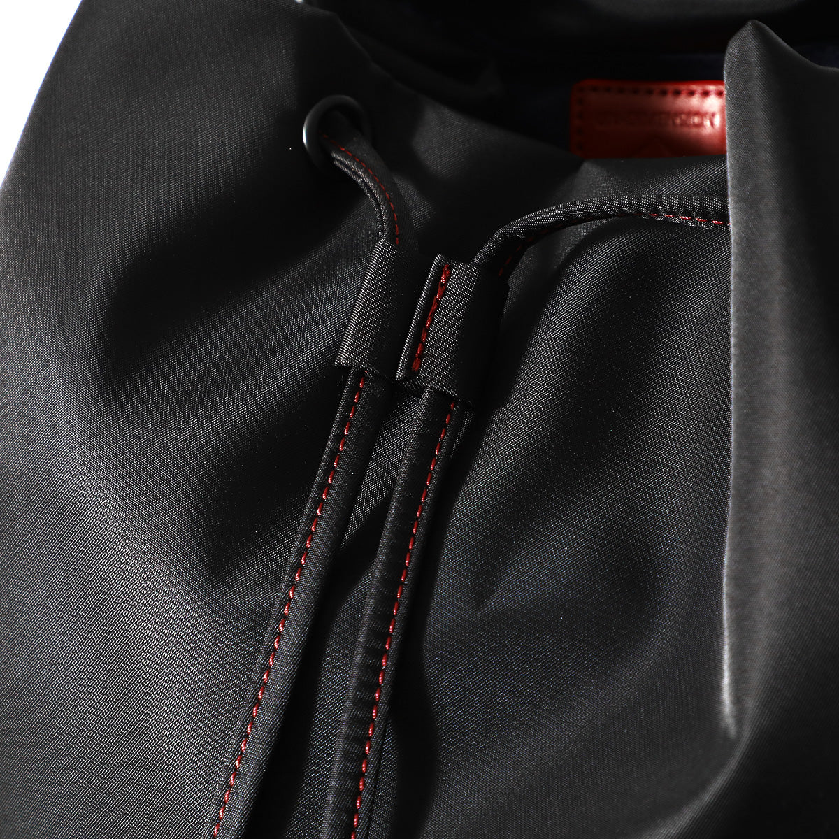 フレン・E・ルスタリオ フラップバックパック