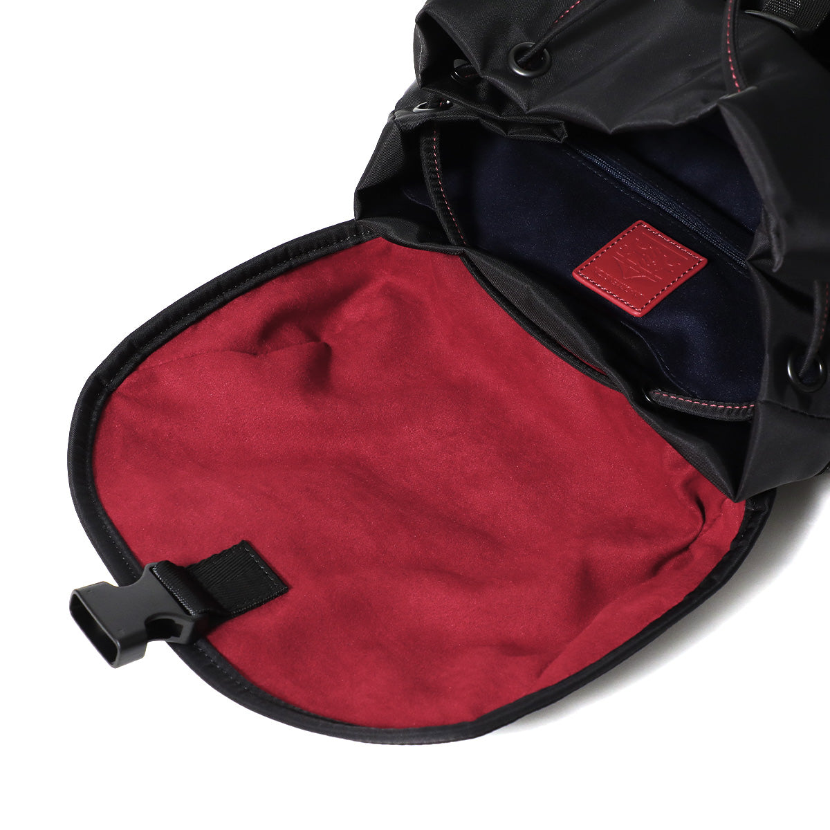 フレン・E・ルスタリオ フラップバックパック